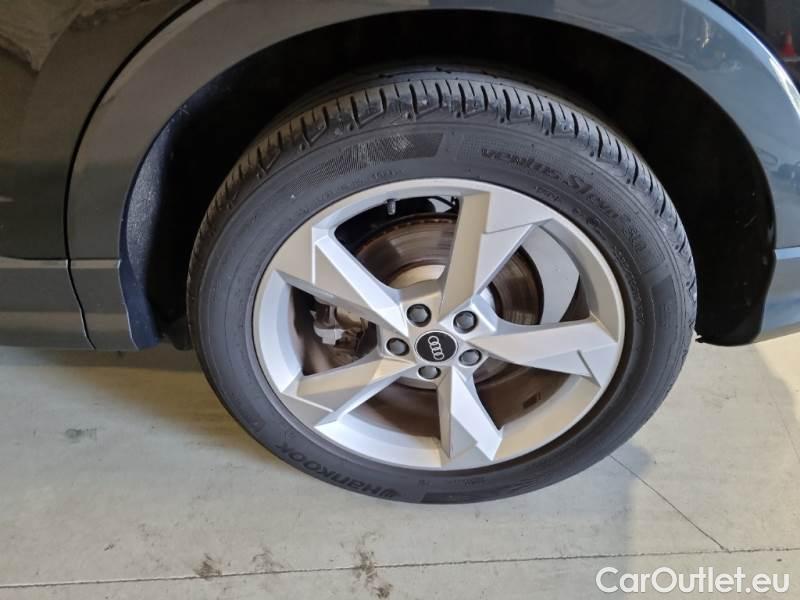 Audi  Q3 AUDI  SPORTBACK / 2019 / 5P / SUV 45 TFSI E S TRONIC S LINE EDITION #63
