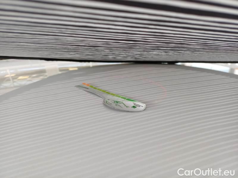 Audi  A3 AUDI  / 2020 / 5P / BERLINA 40 TFSI E S TRONIC BUSINESS ADV. S.BACK #32