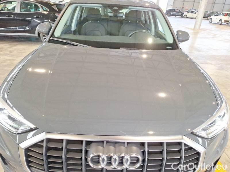 Audi  Q3 AUDI  / 2018 / 5P / SUV 45 TFSI E S TRONIC BUSINESS #39