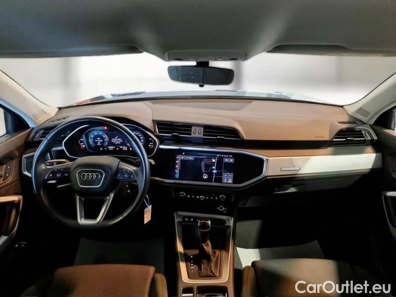 Audi  Q3 AUDI  SPORTBACK / 2019 / 5P / SUV 45 TFSI E S TRONIC S LINE EDITION #3