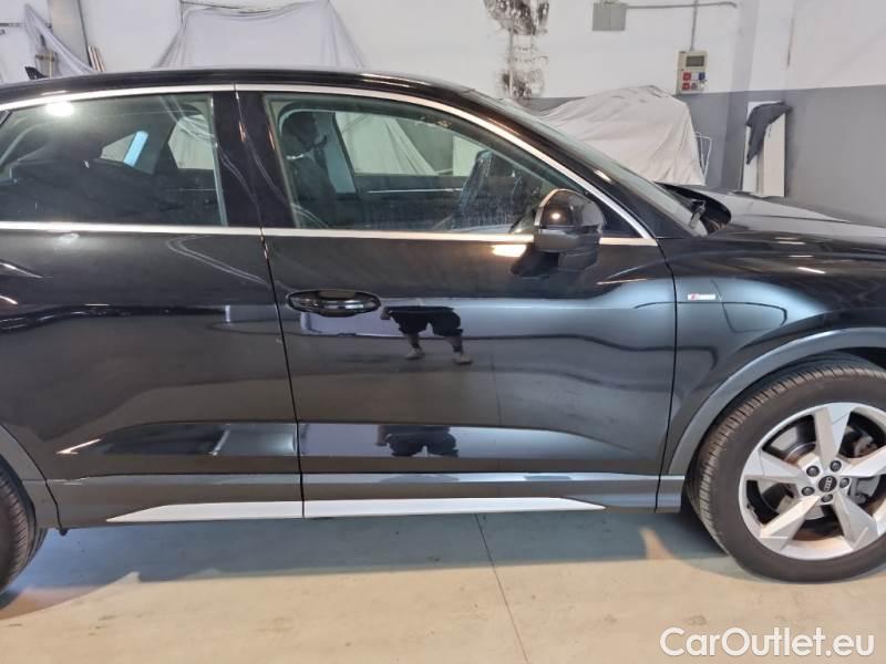 Audi  Q3 AUDI  SPORTBACK / 2019 / 5P / SUV 45 TFSI E S TRONIC S LINE EDITION #36