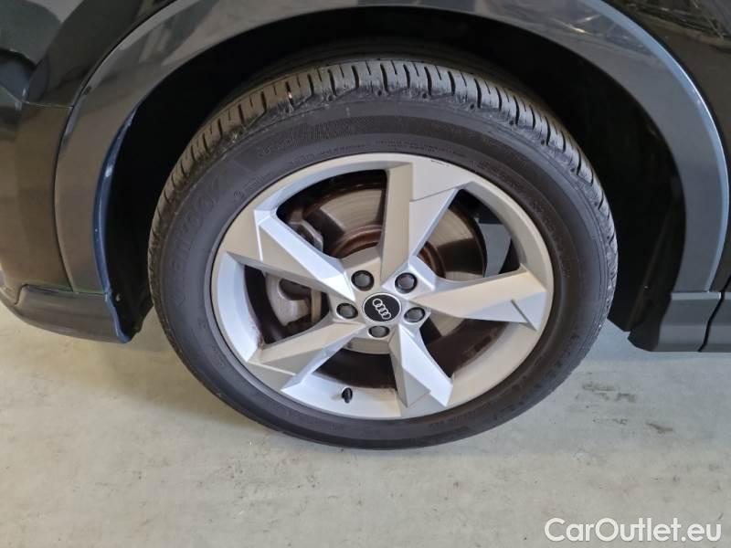 Audi  Q3 AUDI  SPORTBACK / 2019 / 5P / SUV 45 TFSI E S TRONIC S LINE EDITION #65