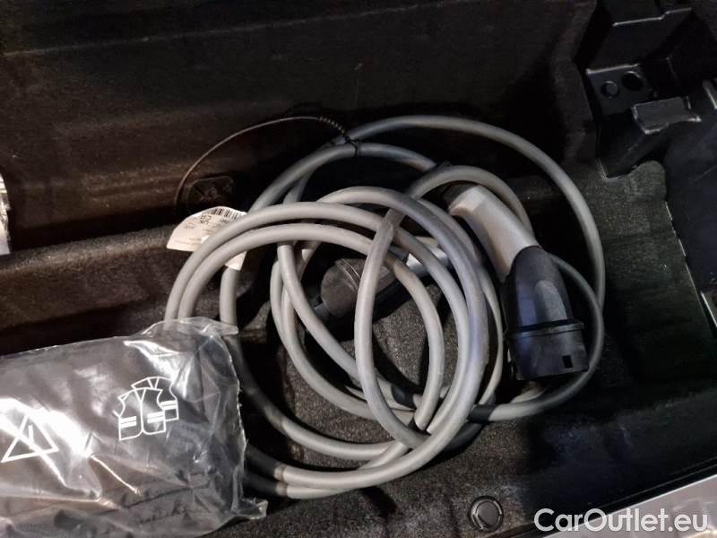 Bmw  Serie 5 BMW  / 2020 / 5P / STATION WAGON 530E XDRIVE LUXURY AUTO TOURING #84