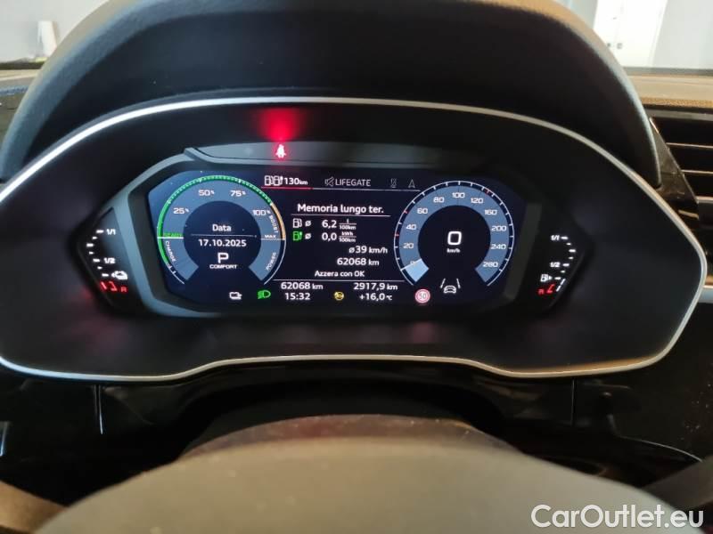 Audi  Q3 AUDI  SPORTBACK / 2019 / 5P / SUV 45 TFSI E S TRONIC S LINE EDITION #4