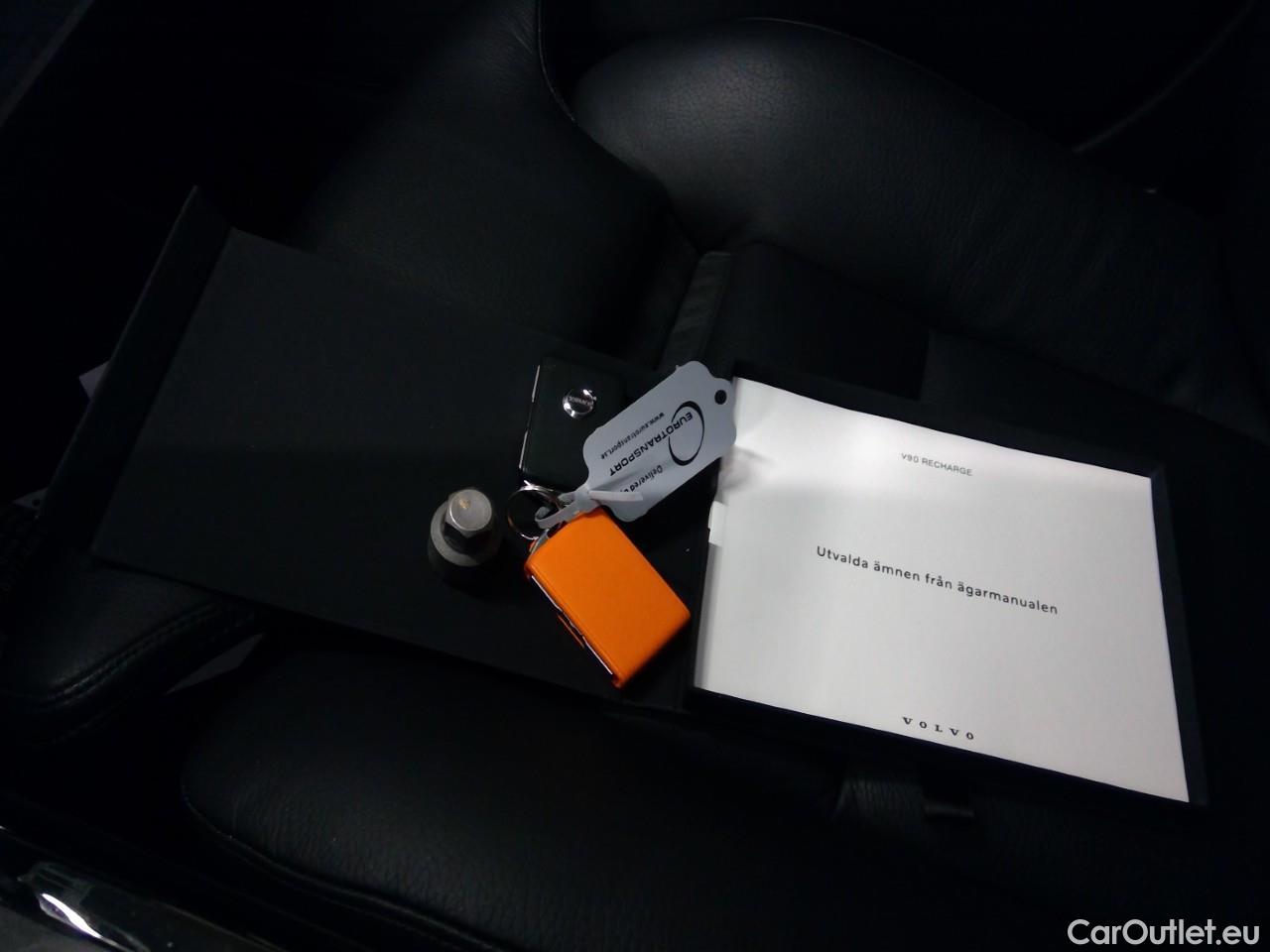 Volvo  V90  T6 350 Insc.Rec. AWD Aut #9