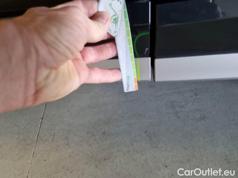 Audi  Q3 AUDI  SPORTBACK / 2019 / 5P / SUV 45 TFSI E S TRONIC S LINE EDITION #56