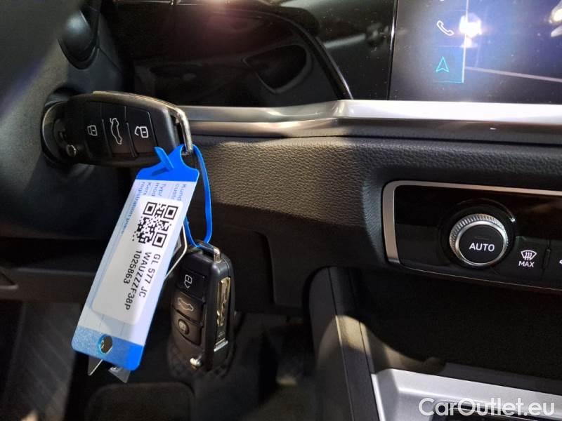 Audi  Q3 AUDI  / 2018 / 5P / SUV 45 TFSI E S TRONIC BUSINESS #75