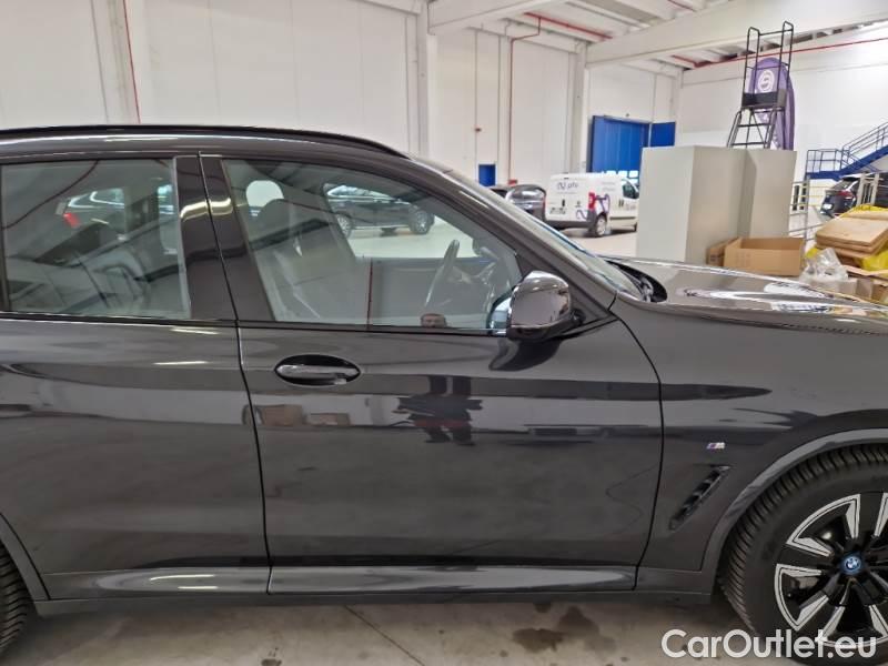 Bmw  iX3 BMW  / 2021 / 5P / SUV INSPIRING AUTO #32