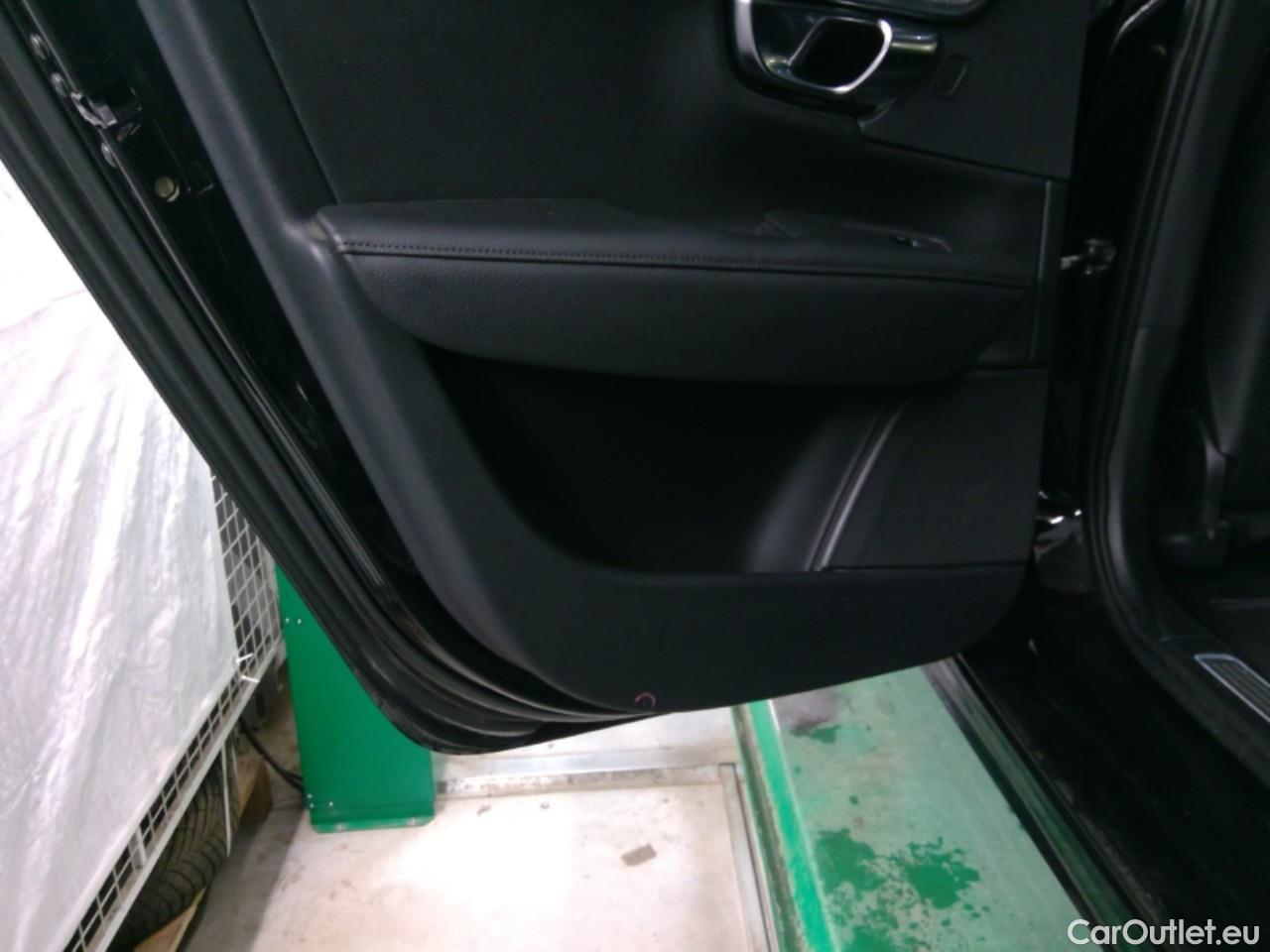 Volvo  V90  T6 350 Insc.Rec. AWD Aut #19