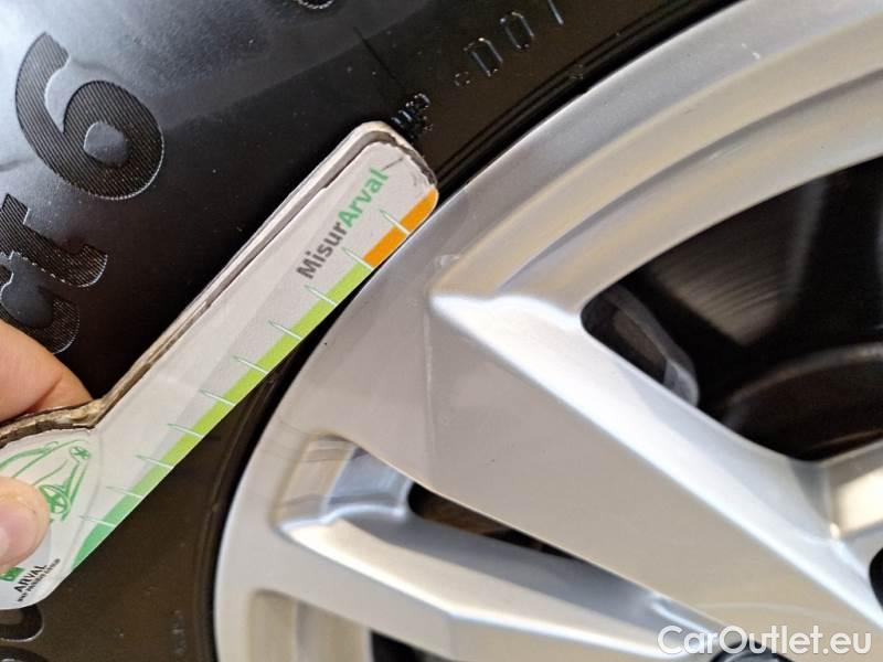 Audi  Q3 AUDI  / 2018 / 5P / SUV 45 TFSI E S TRONIC BUSINESS #65