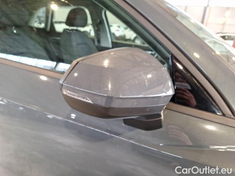 Audi  Q3 AUDI  / 2018 / 5P / SUV 45 TFSI E S TRONIC BUSINESS #60