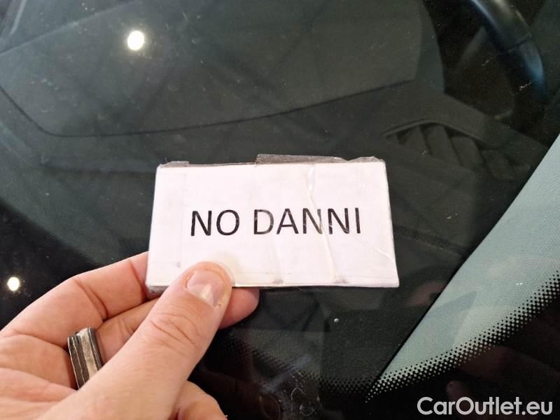 Audi  Q3 AUDI  / 2018 / 5P / SUV 45 TFSI E S TRONIC BUSINESS #24