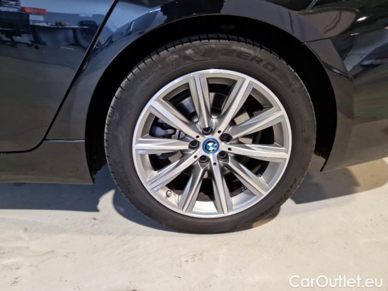 Bmw  Serie 5 BMW  / 2020 / 5P / STATION WAGON 530E XDRIVE LUXURY AUTO TOURING #19