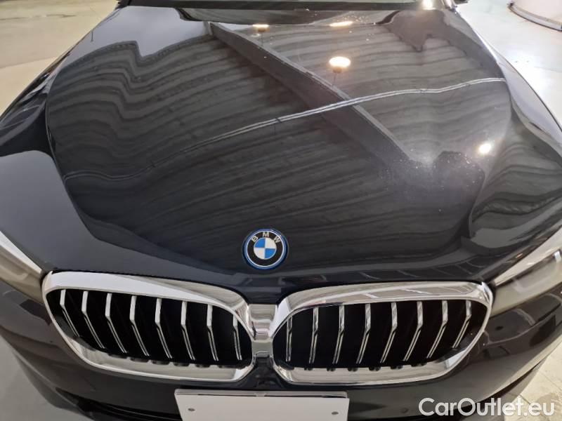 Bmw  Serie 5 BMW  / 2020 / 5P / STATION WAGON 530E XDRIVE LUXURY AUTO TOURING #27