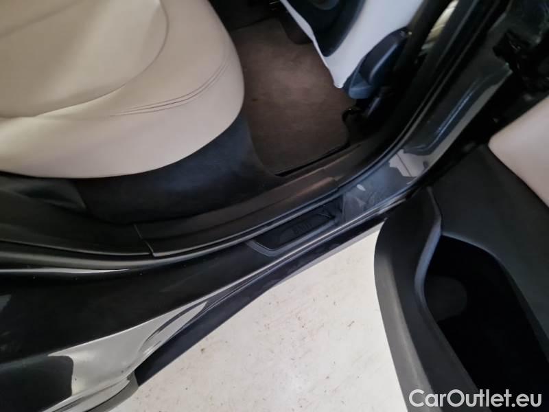 Bmw  X1 BMW  / 2019 / 5P / SUV XDRIVE 25E BUSINESS ADVANTAGE AUTOMATICO #102