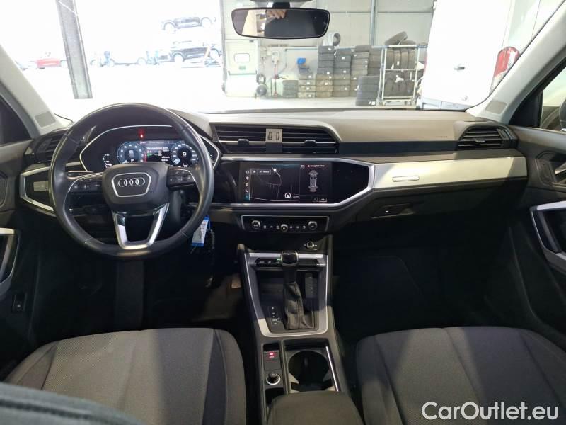 Audi  Q3 AUDI  / 2018 / 5P / SUV 45 TFSI E S TRONIC BUSINESS #3