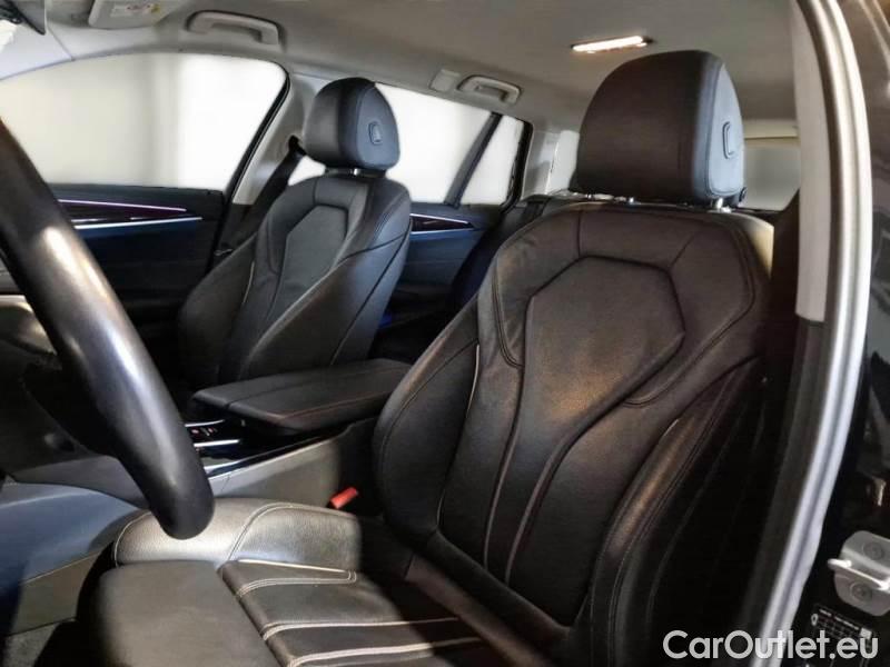 Bmw  Serie 5 BMW  / 2020 / 5P / STATION WAGON 530E XDRIVE LUXURY AUTO TOURING #11
