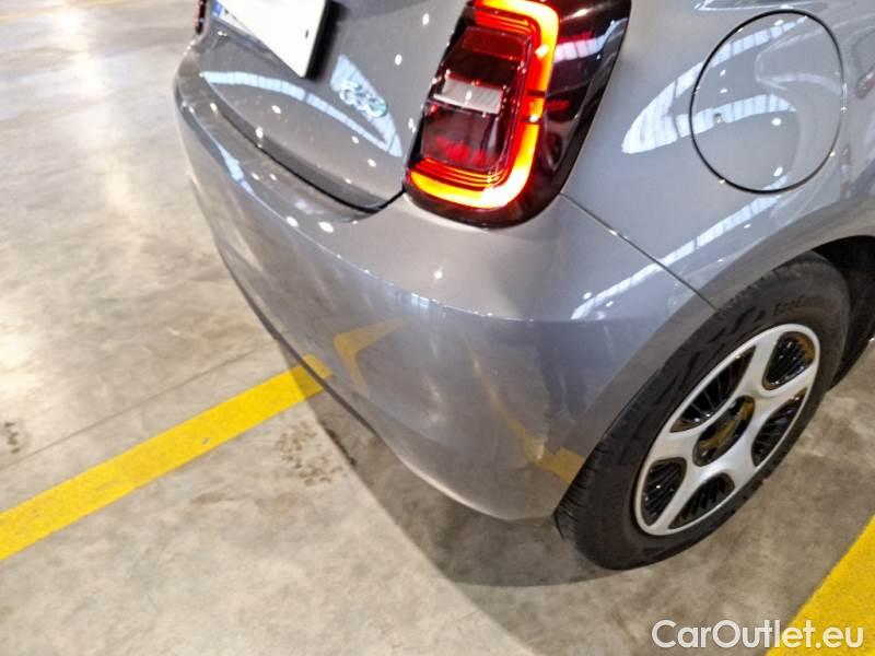 Fiat  500 FIAT  / 2020 / 3P / BERLINA ELETTRICA PASSION #29