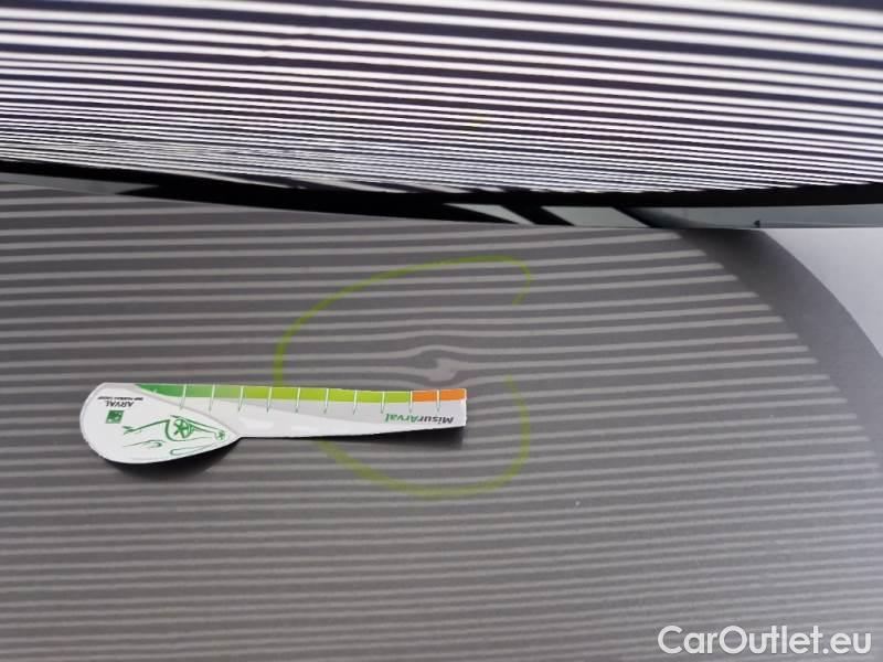 Renault  Captur RENAULT  / 2019 / 5P / SUV 1.6 PHEV E-TECH 117KW INTENS #29