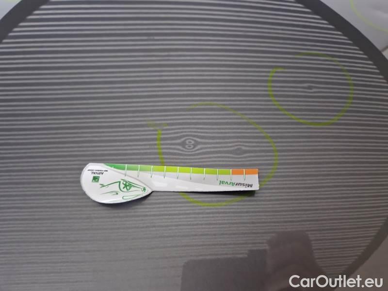 Renault  Captur RENAULT  / 2019 / 5P / SUV 1.6 PHEV E-TECH 117KW INTENS #30