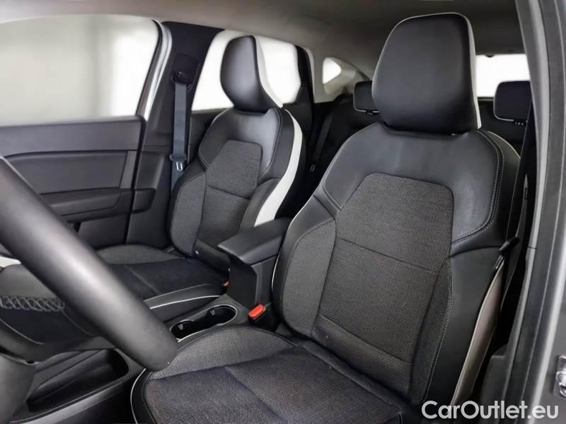 Renault  Captur RENAULT  / 2019 / 5P / SUV 1.6 PHEV E-TECH 117KW INTENS #11