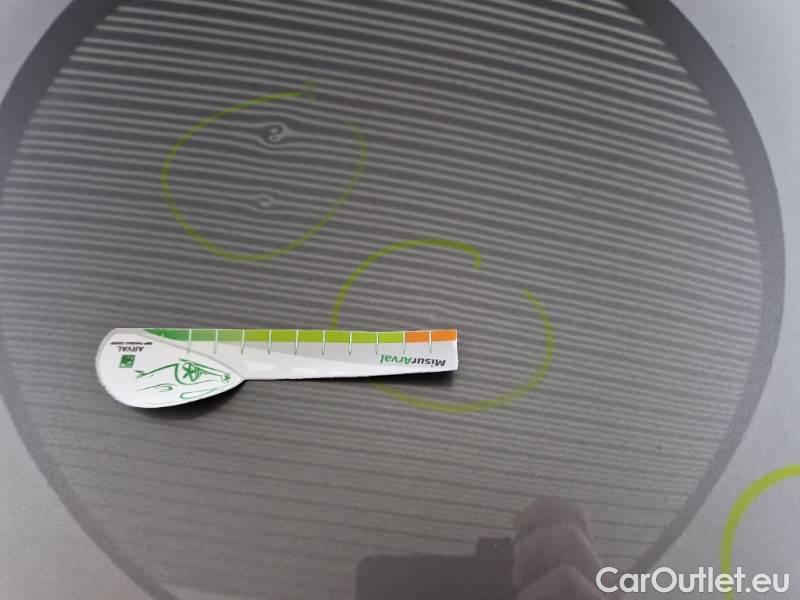 Renault  Captur RENAULT  / 2019 / 5P / SUV 1.6 PHEV E-TECH 117KW INTENS #31