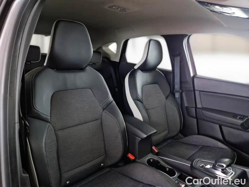 Renault  Captur RENAULT  / 2019 / 5P / SUV 1.6 PHEV E-TECH 117KW INTENS #13