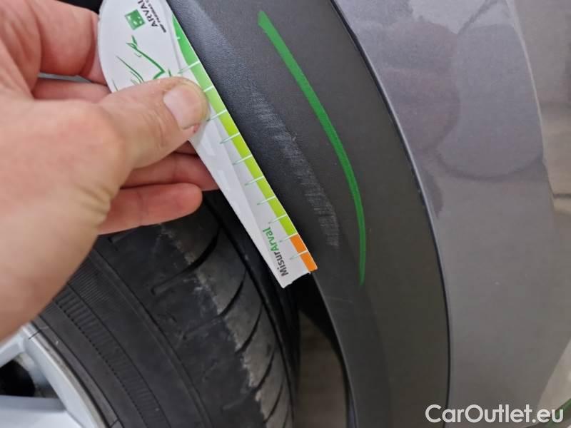 Renault  Captur RENAULT  / 2019 / 5P / SUV 1.6 PHEV E-TECH 117KW INTENS #48