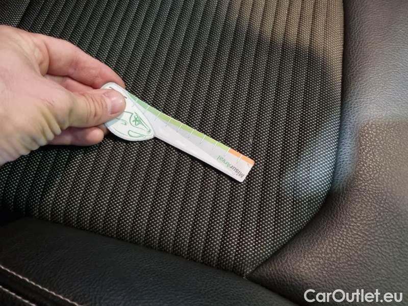 Jeep  Compass JEEP  / 2021 / 5P / SUV 1.3 T4 PHEV 190CV LIMITED 4XE AUTO #97