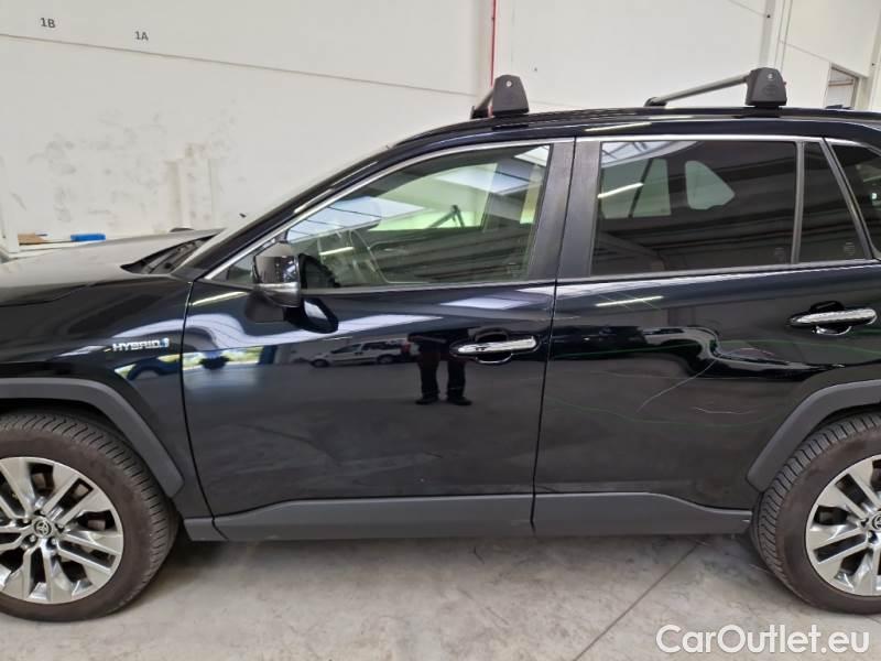 Toyota  RAV4 TOYOTA  / 2018 / 5P / CROSSOVER 2.5 HV 222V E-CVT LOUNGE 4WD #81