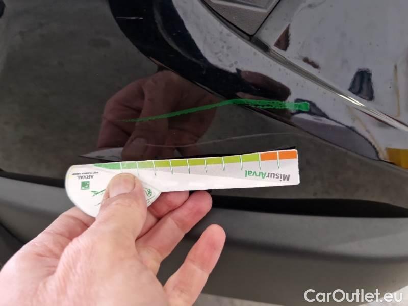 Toyota  RAV4 TOYOTA  / 2018 / 5P / CROSSOVER 2.5 HV 222V E-CVT LOUNGE 4WD #40