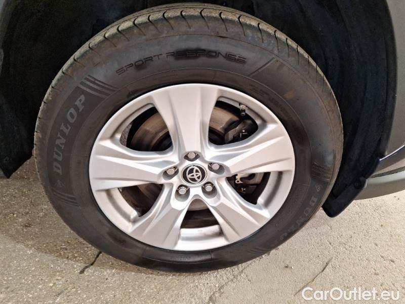 Toyota  RAV4 TOYOTA  / 2018 / 5P / CROSSOVER 2.5 HV 218CV E-CVT BUSINESS 2WD #69