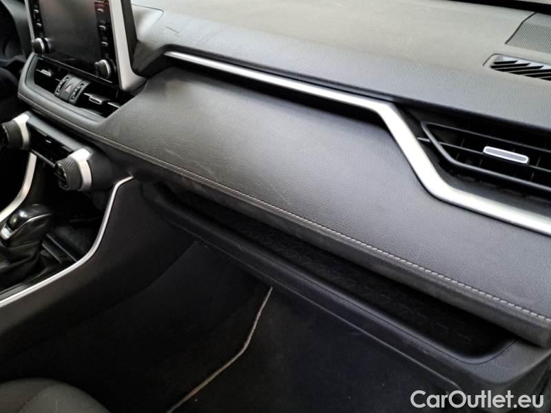 Toyota  RAV4 TOYOTA  / 2018 / 5P / CROSSOVER 2.5 HV 218CV E-CVT BUSINESS 2WD #62