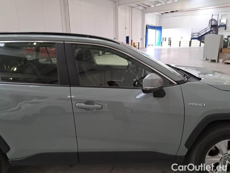 Toyota  RAV4 TOYOTA  / 2018 / 5P / CROSSOVER 2.5 HV 218CV E-CVT BUSINESS 2WD #45