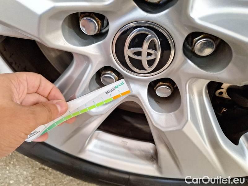 Toyota  RAV4 TOYOTA  / 2018 / 5P / CROSSOVER 2.5 HV 218CV E-CVT BUSINESS 2WD #70