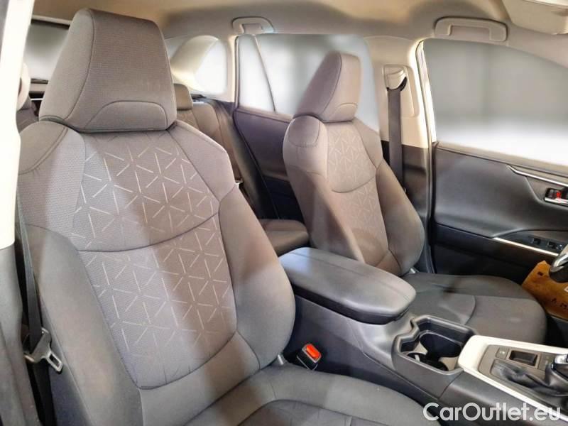 Toyota  RAV4 TOYOTA  / 2018 / 5P / CROSSOVER 2.5 HV 218CV E-CVT BUSINESS 2WD #13