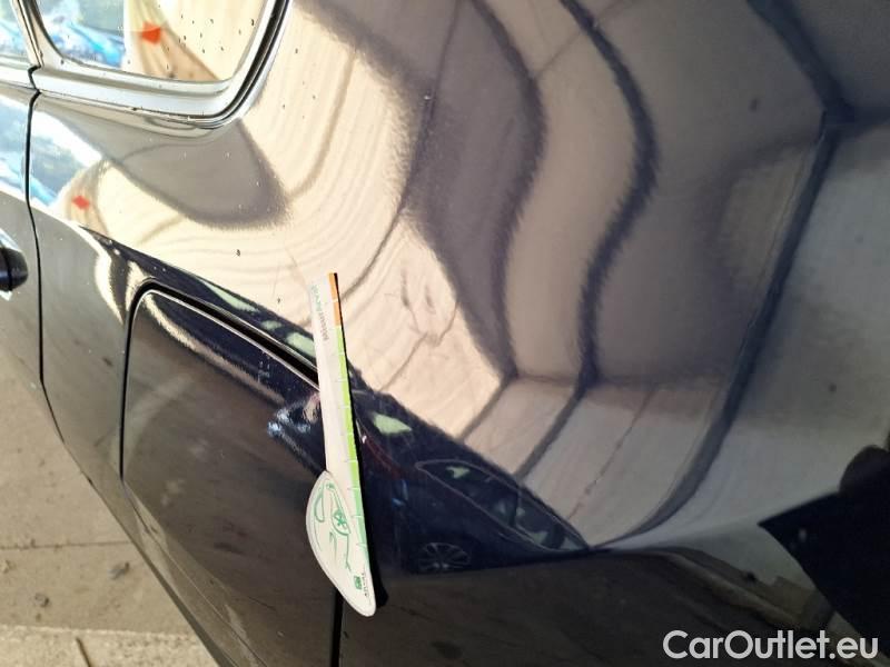 Toyota  RAV4 TOYOTA  / 2018 / 5P / CROSSOVER 2.5 HV 218CV E-CVT BUSINESS 2WD #54