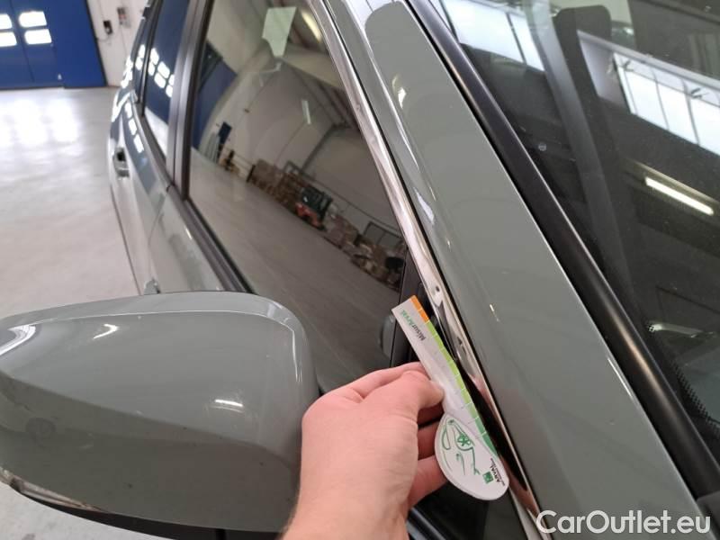 Toyota  RAV4 TOYOTA  / 2018 / 5P / CROSSOVER 2.5 HV 218CV E-CVT BUSINESS 2WD #42