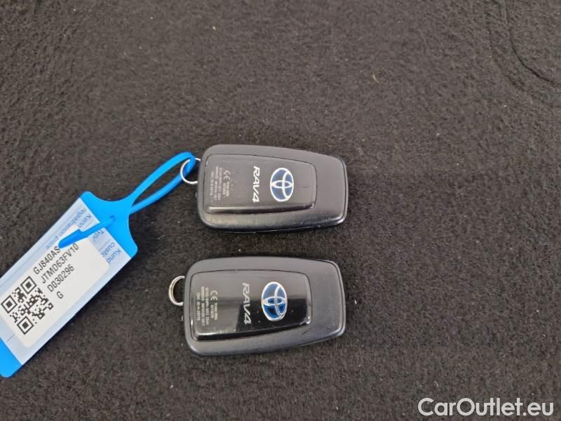 Toyota  RAV4 TOYOTA  / 2018 / 5P / CROSSOVER 2.5 HV 222V E-CVT LOUNGE 4WD #103