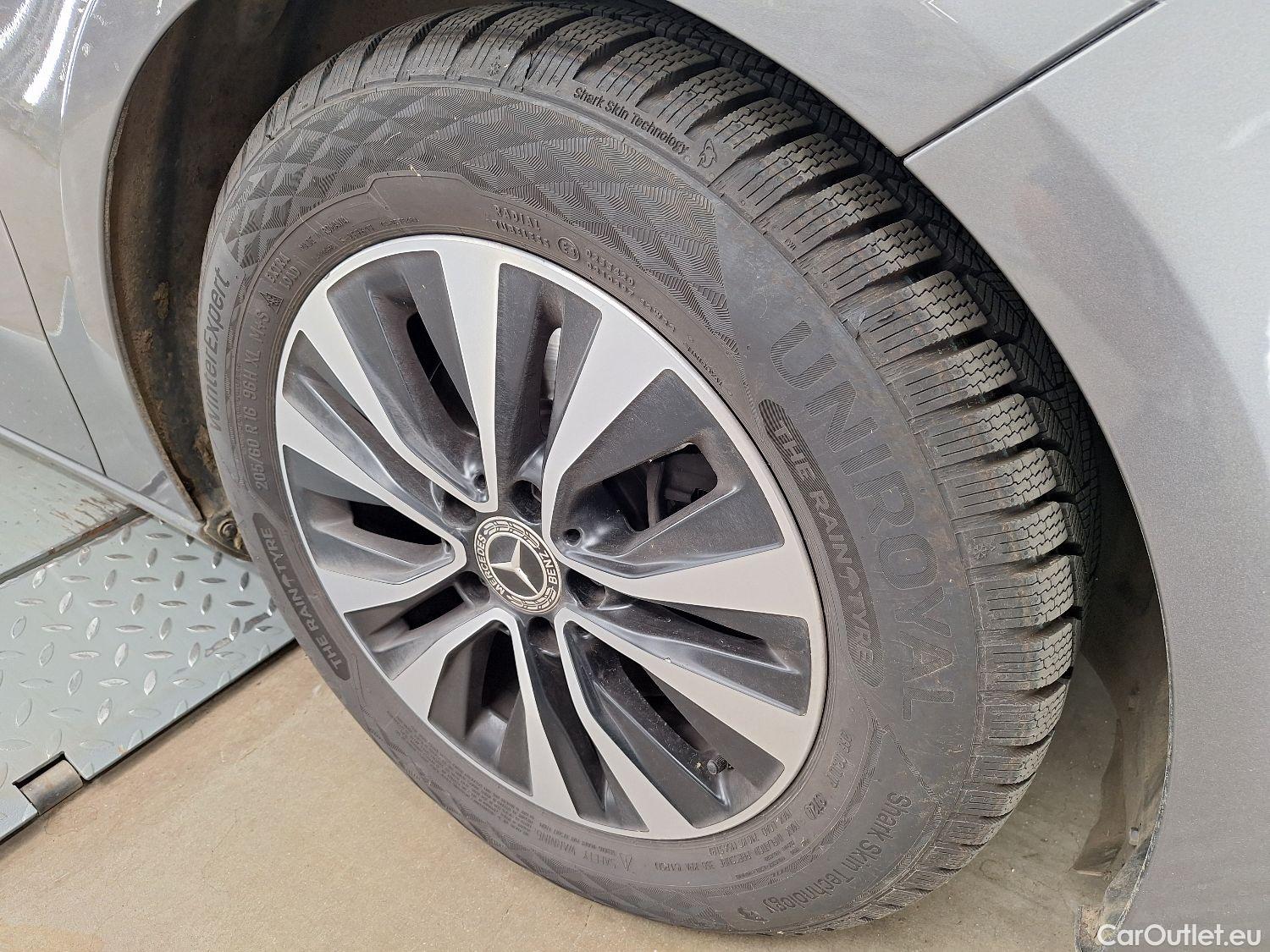 Mercedes  A-Klasse Mercedes, A-Class Berline '18, Mercedes-Benz  Limousine A 180d DCT Busine #33