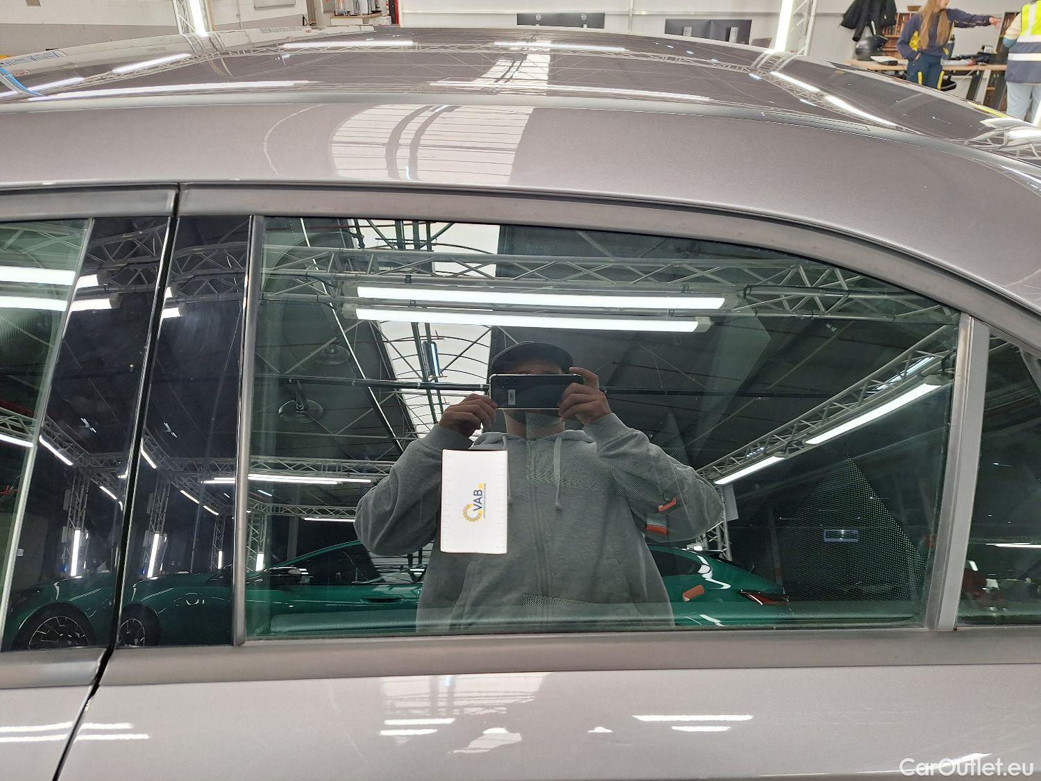 Mercedes  A-Klasse Mercedes, A-Class Berline '18, Mercedes-Benz  Limousine A 180d DCT Busine #29