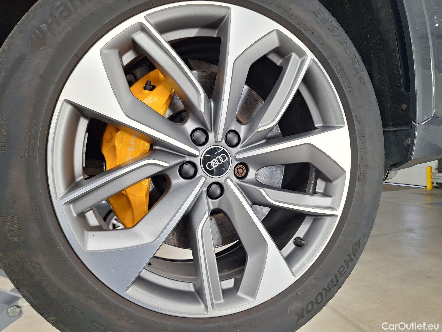 Audi  E-TRON Audi,  SB '19 BEV, Audi  Sportback 55 Quattro S-Line 5d #3