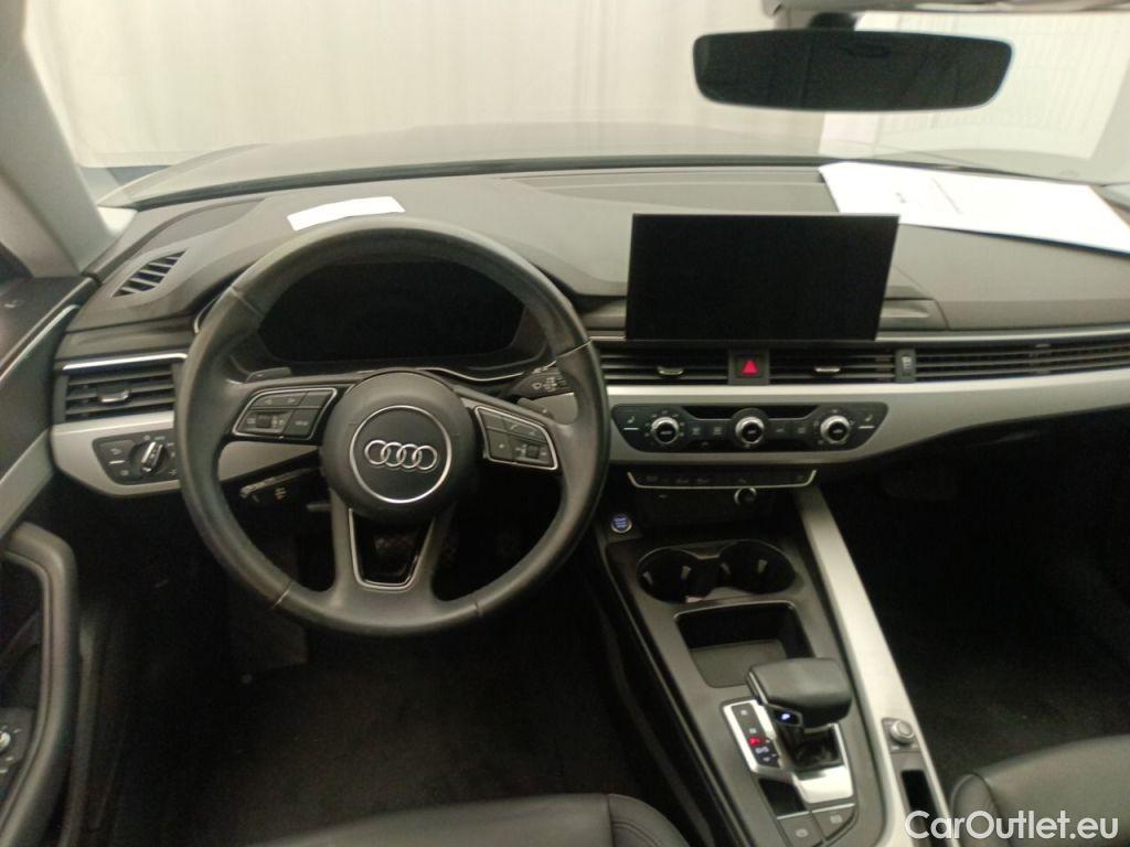 Audi  A5 Sportback Audi  30 TDI S tronic Business Edition 5d #9