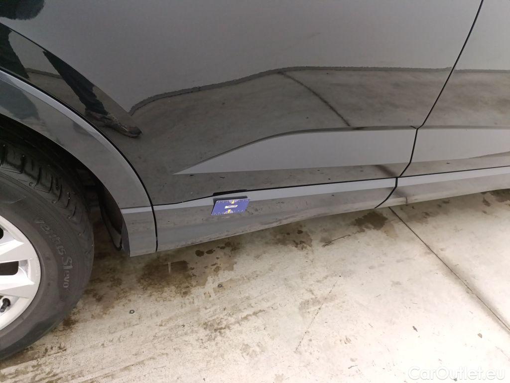 Audi  Q3 Audi  Sportback 35 TFSI 5d #20