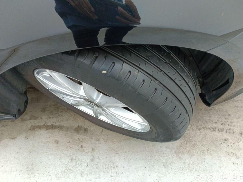 Mercedes  CLA-Klasse Mercedes-Benz CLA Shooting Brake CLA 200 d 5d #17