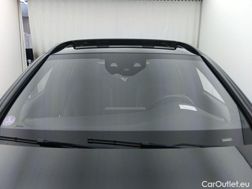 Mercedes  G-Klasee Mercedes-Benz GLC GLC 300 de Business Solution 4MATIC 5d #17