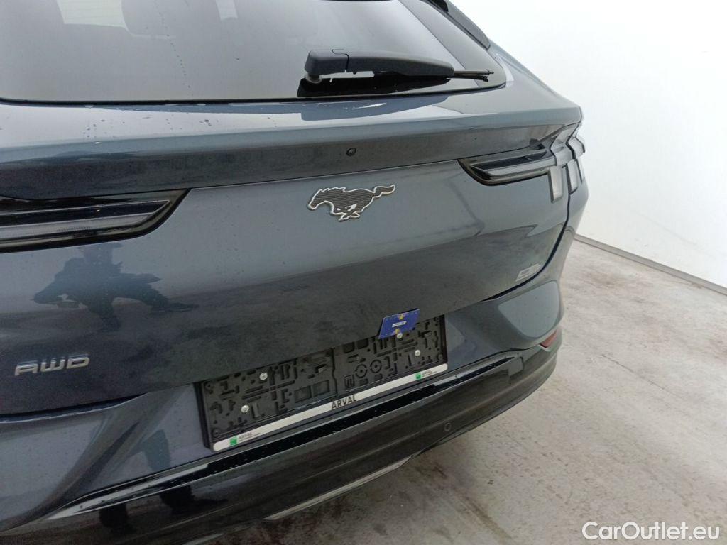 Ford  Mustang Ford  Mach-E 99kWh 248kW Extended Range AWD 5d #63