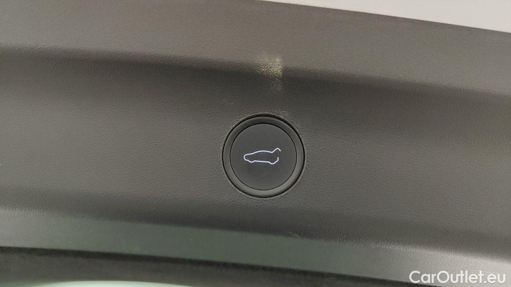 Tesla  Model Y TESLA  72.5 kWh Dual Motor Long Range (324 kW) 5d #21