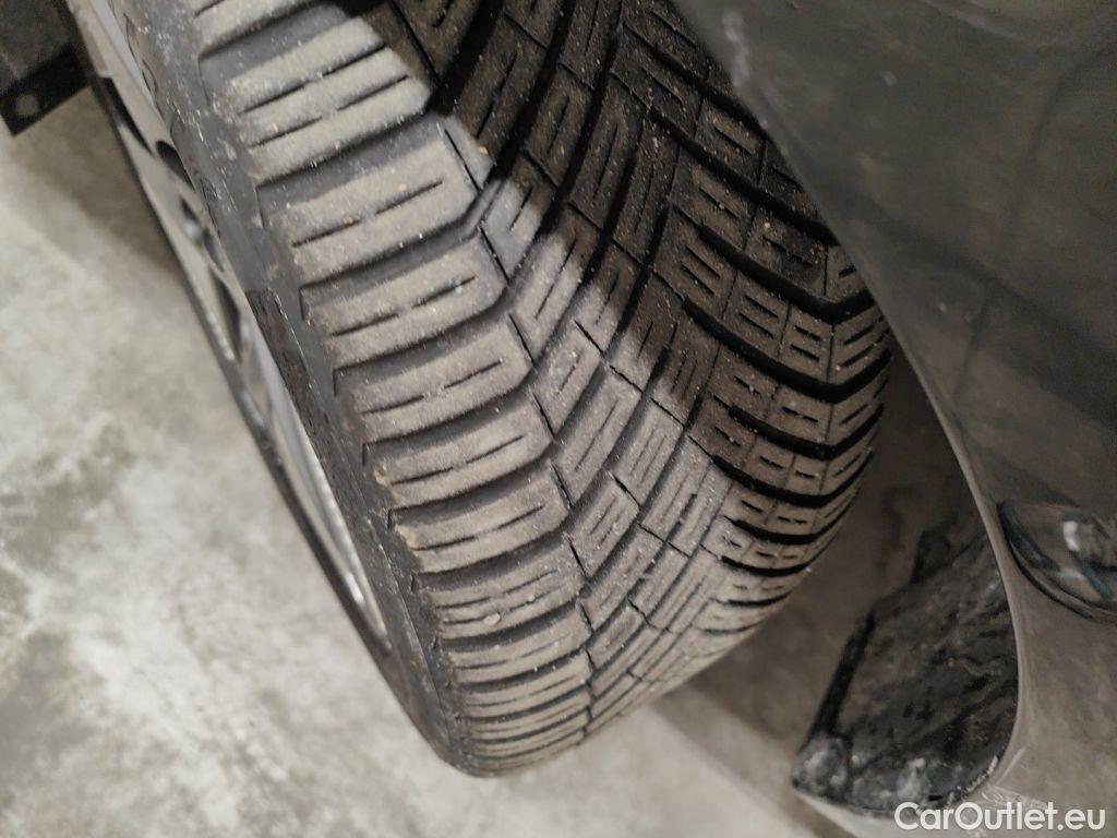 Hyundai   Ioniq Hyundai 1.6 GDi ISG DCT Hybride Feel 5d #16