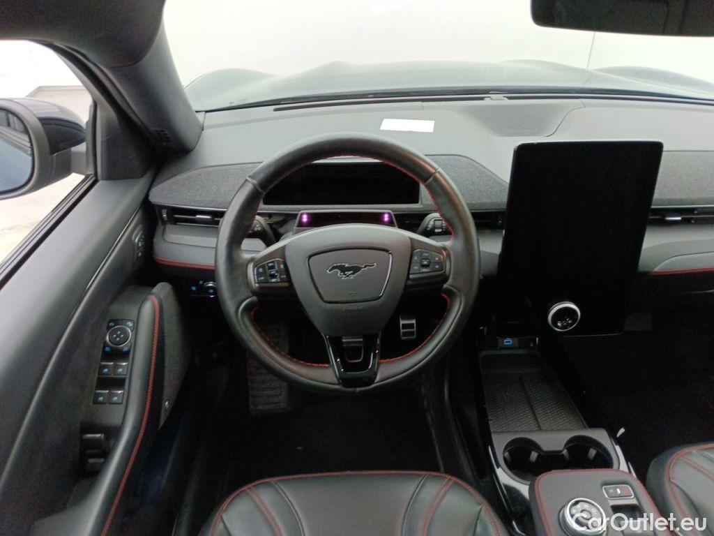 Ford  Mustang Ford  Mach-E 99kWh 248kW Extended Range AWD 5d #9
